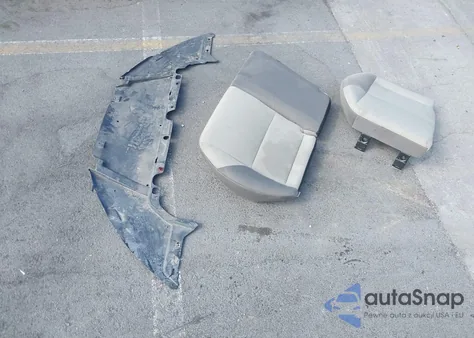 2014 Ford Focus Se z USA, uszkodzony, nr VIN 1FADP3K2XEL410121